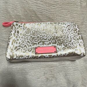 VS cosmetic bag